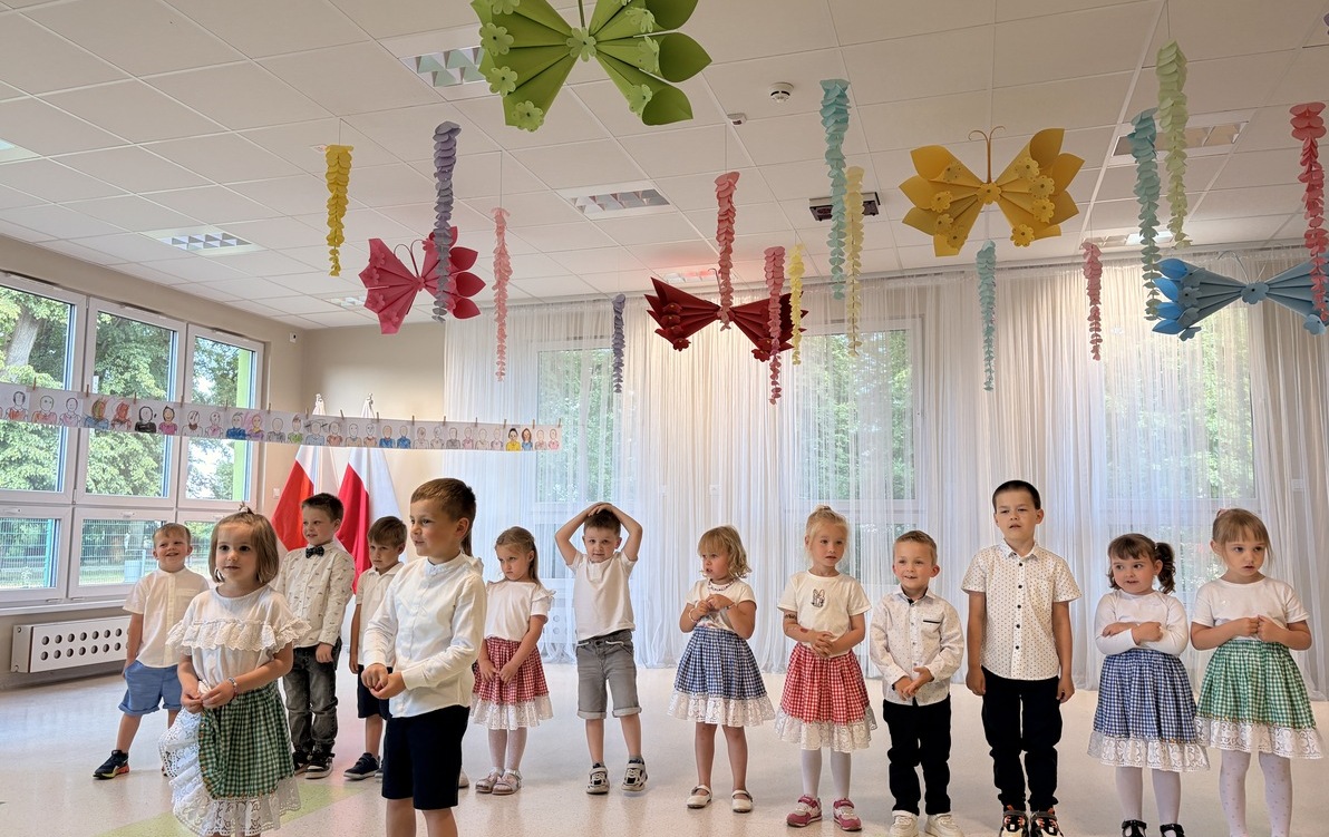 Zdjęcie do Rodzina - spotkanie w grupie Motylki