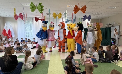Zdjęcie do Dzień Dziecka w Kasztanowej Krainie &ndash; radość, zabawa i wyjątkowi goście!