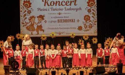 Zdjęcie do Koncert ludowy w wykonaniu grupy Biedronki 